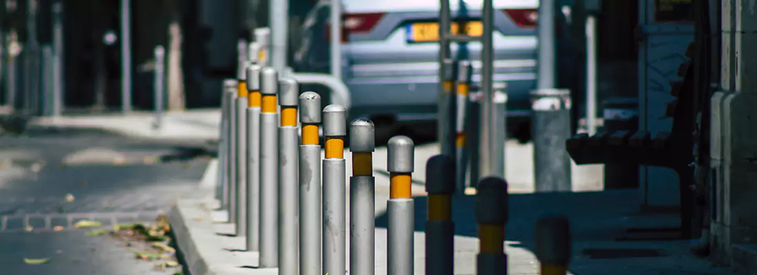 Safe and Convenient Retractable Barrier Column Systems for Properties in Lutz, FL